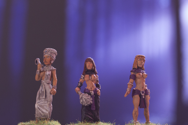 queen nefertiti ans attendants, dark fable miniatures